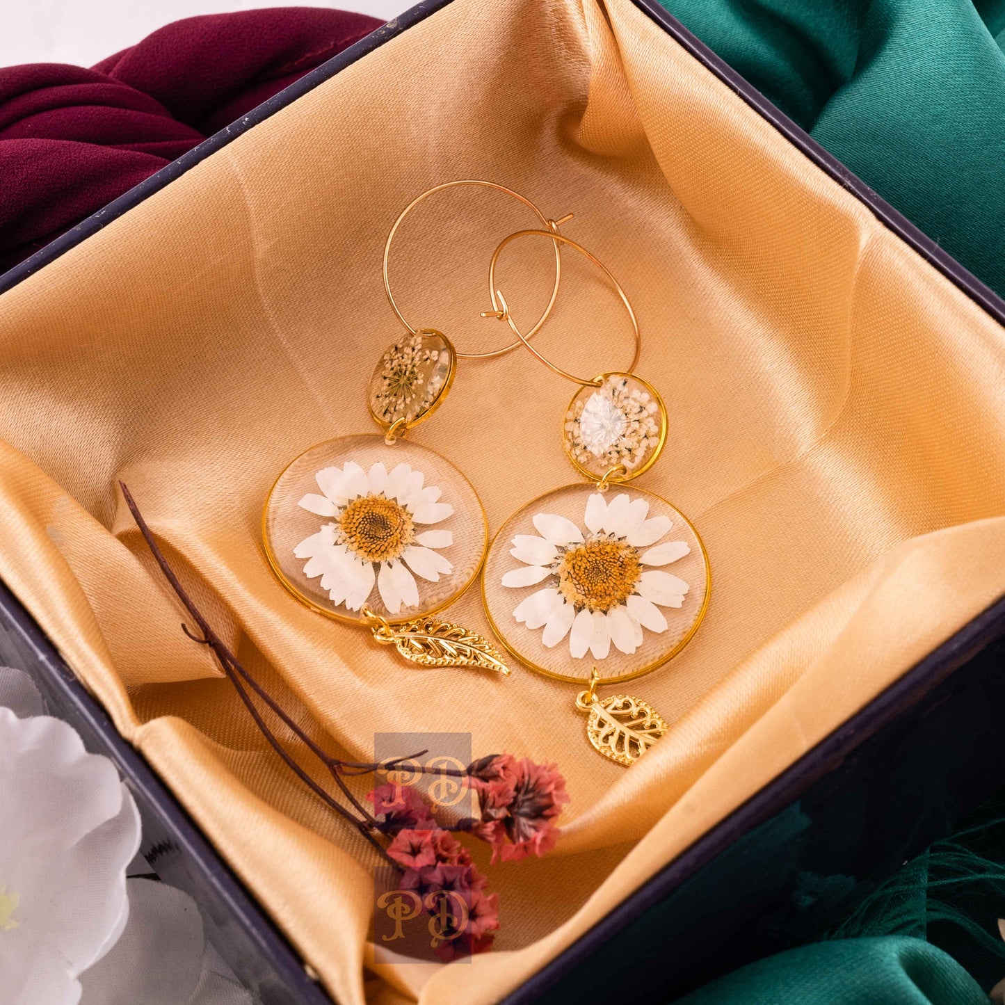 Daisy & Lace Duet Hoops