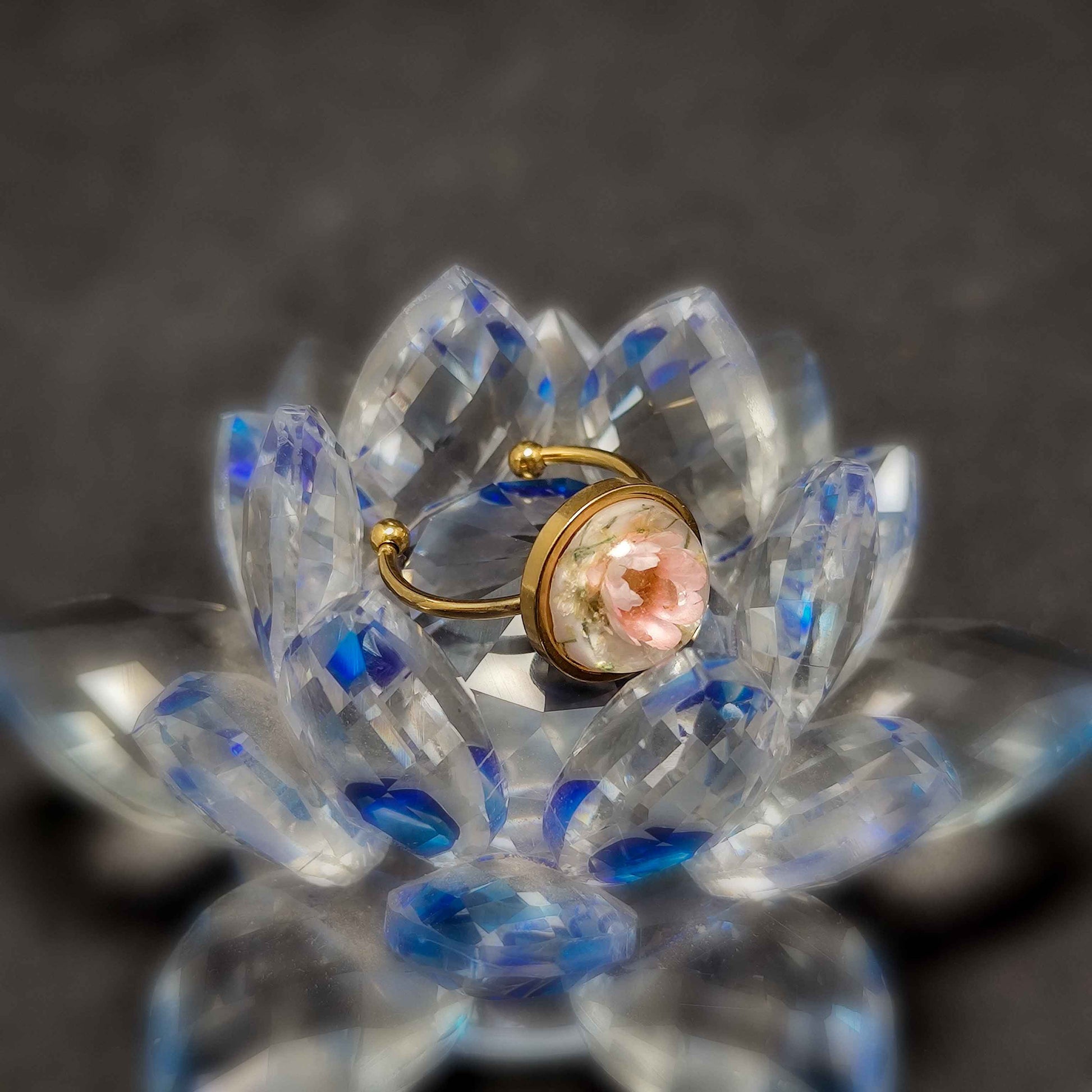Perky Diva Fleur de Lune Golden Ring