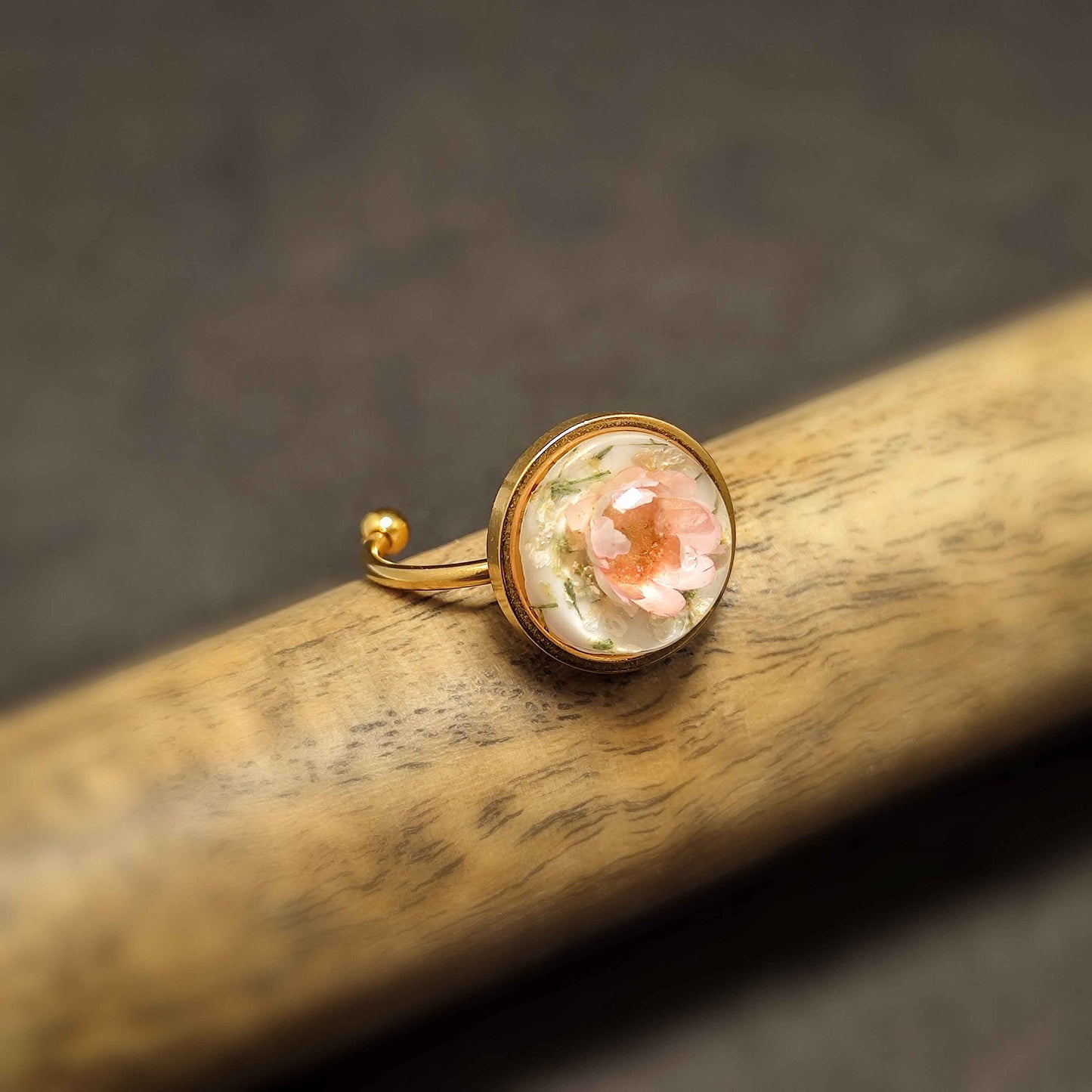 Perky Diva Fleur de Lune Golden Ring
