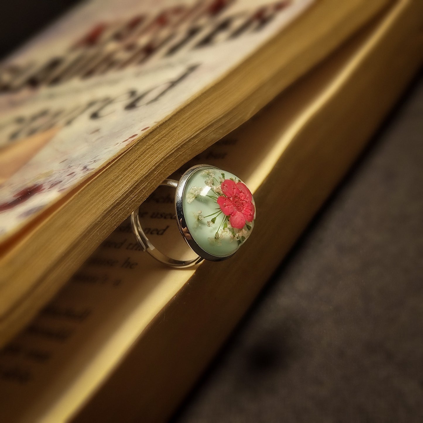 Whimsical Bloom Band: Rosy Cinquefoil and Lace Flower in Resin