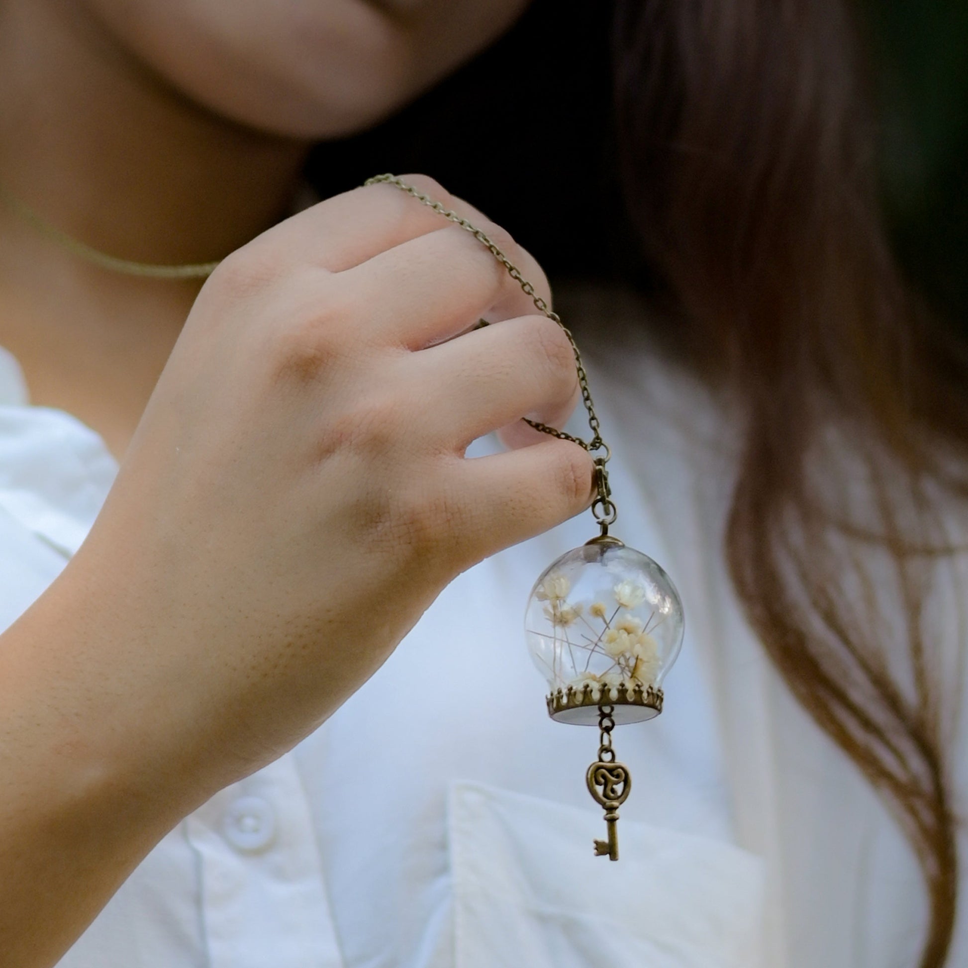 Daisy Glass Bauble Necklace