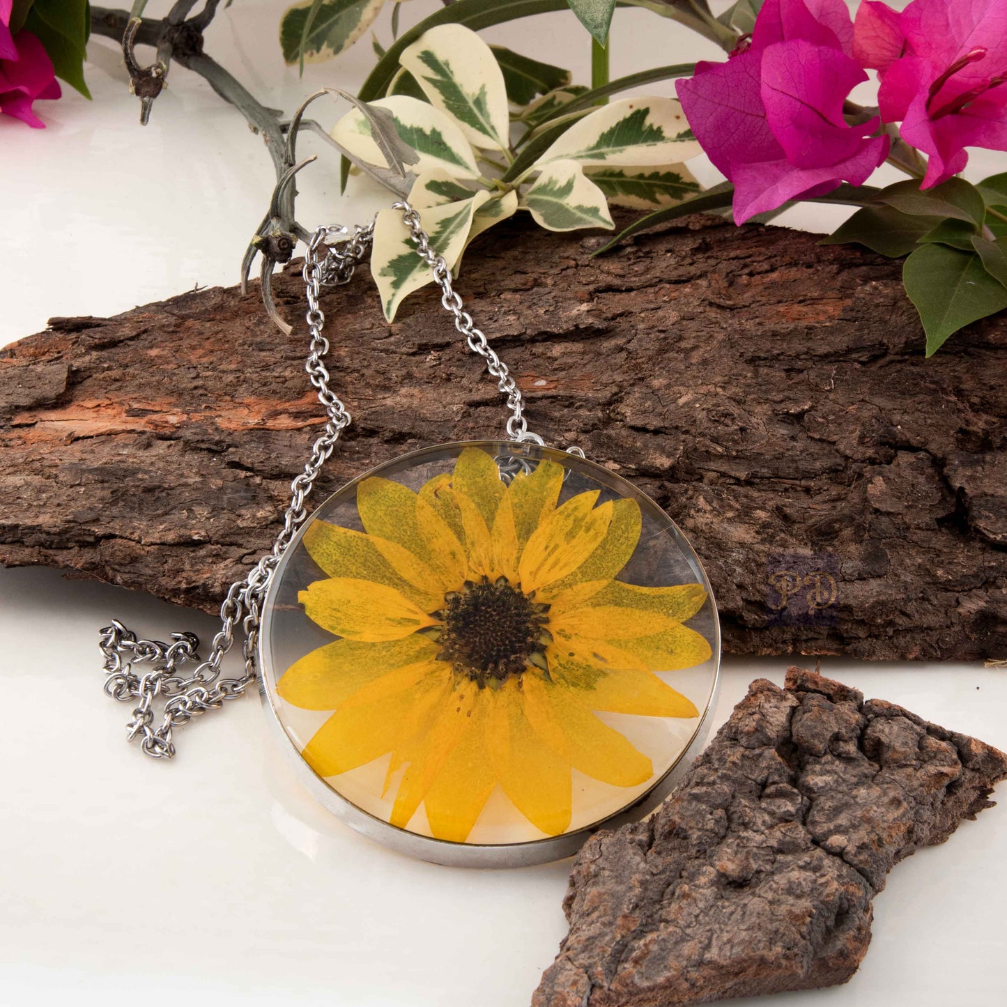 The Sunflower Necklace