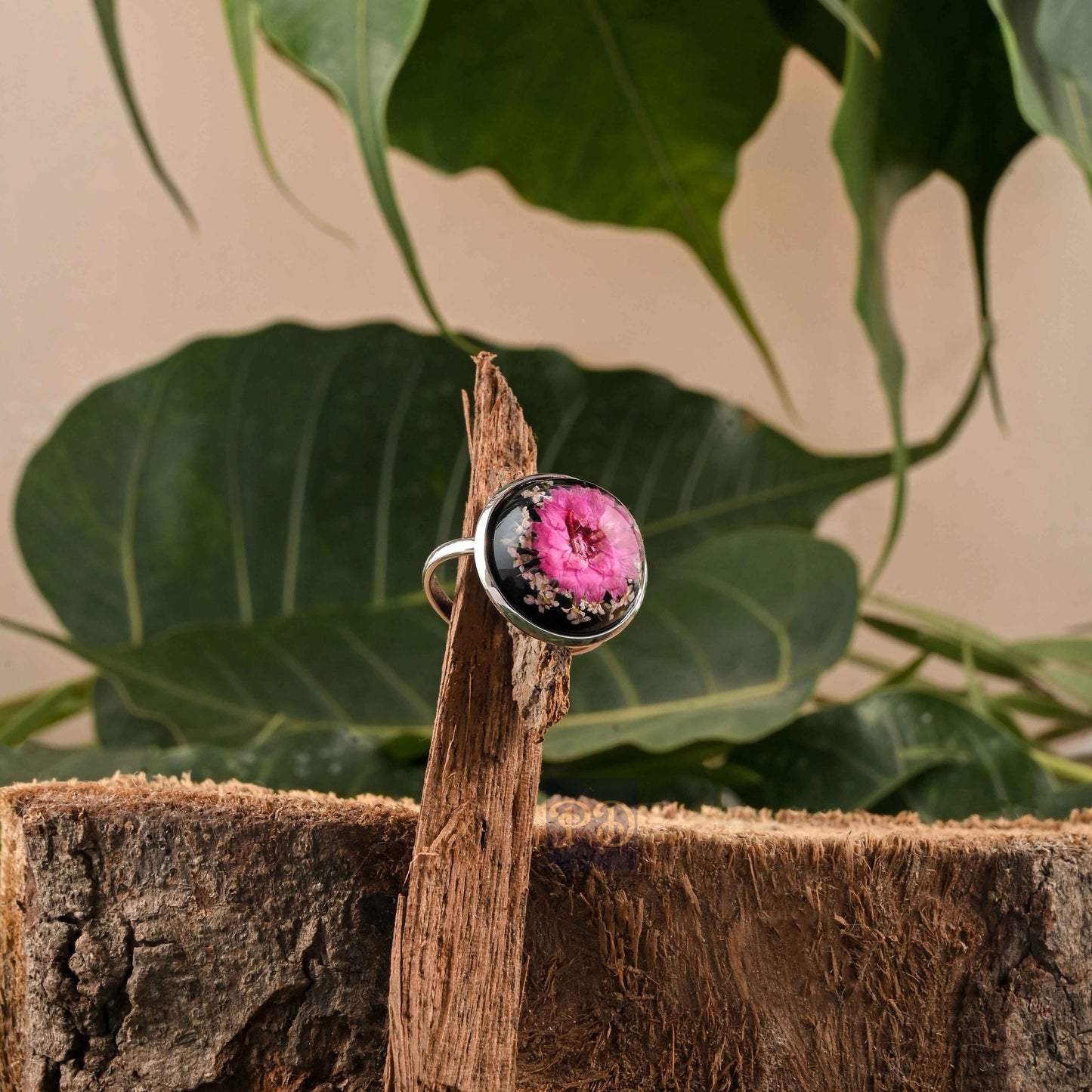 Rosy Stardust Ring - Silver