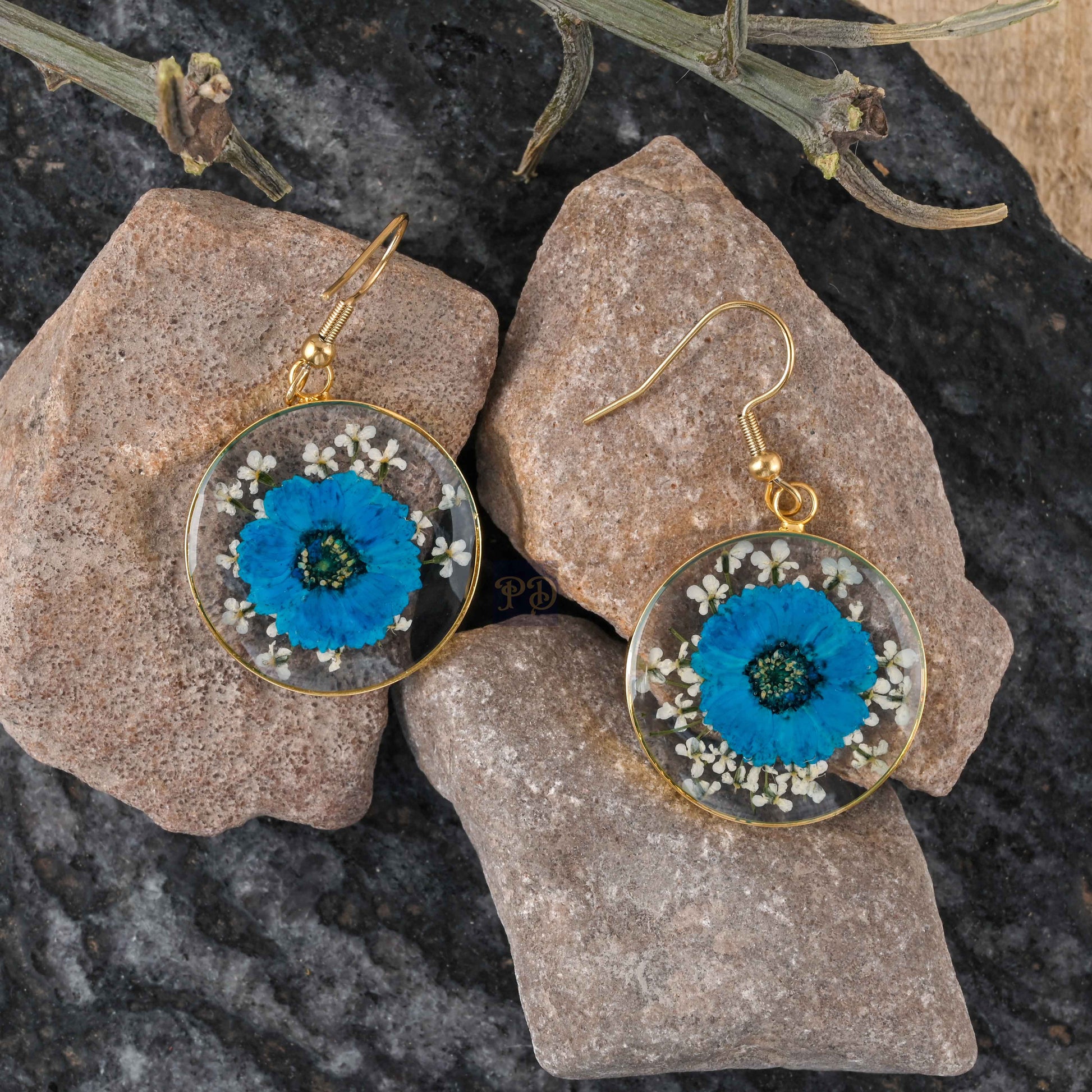 Magical Eco-Resin Jewelry Encapsulates Ireland's Wildflowers