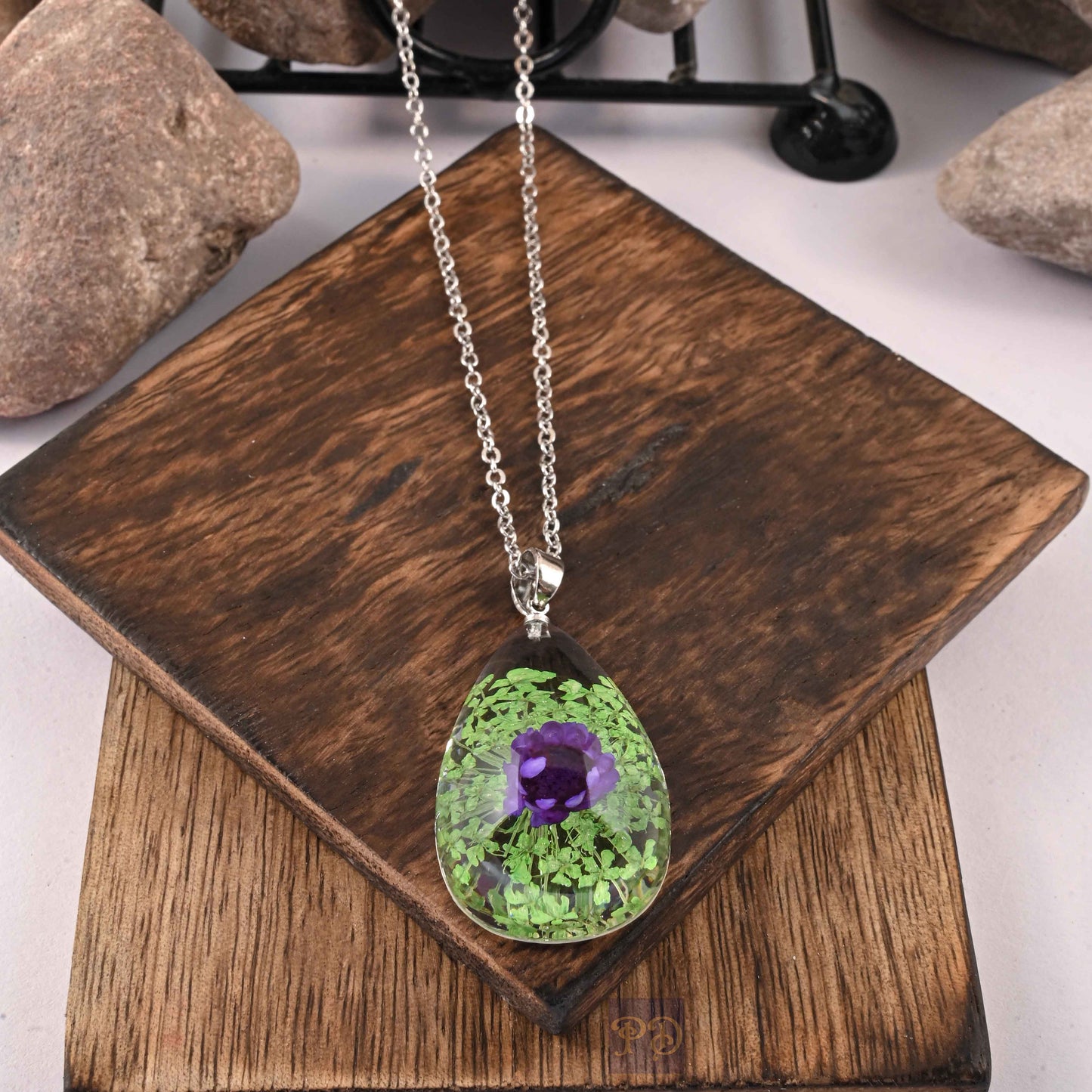 Green Queen Necklace