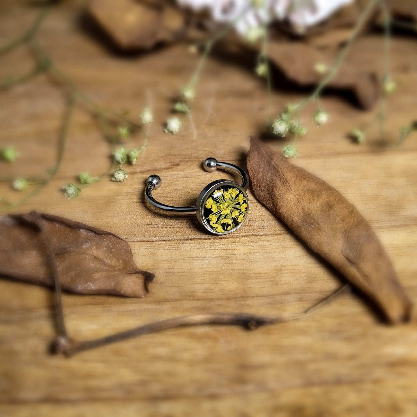 Raven's Spell: Obsidian Lace flower Ring