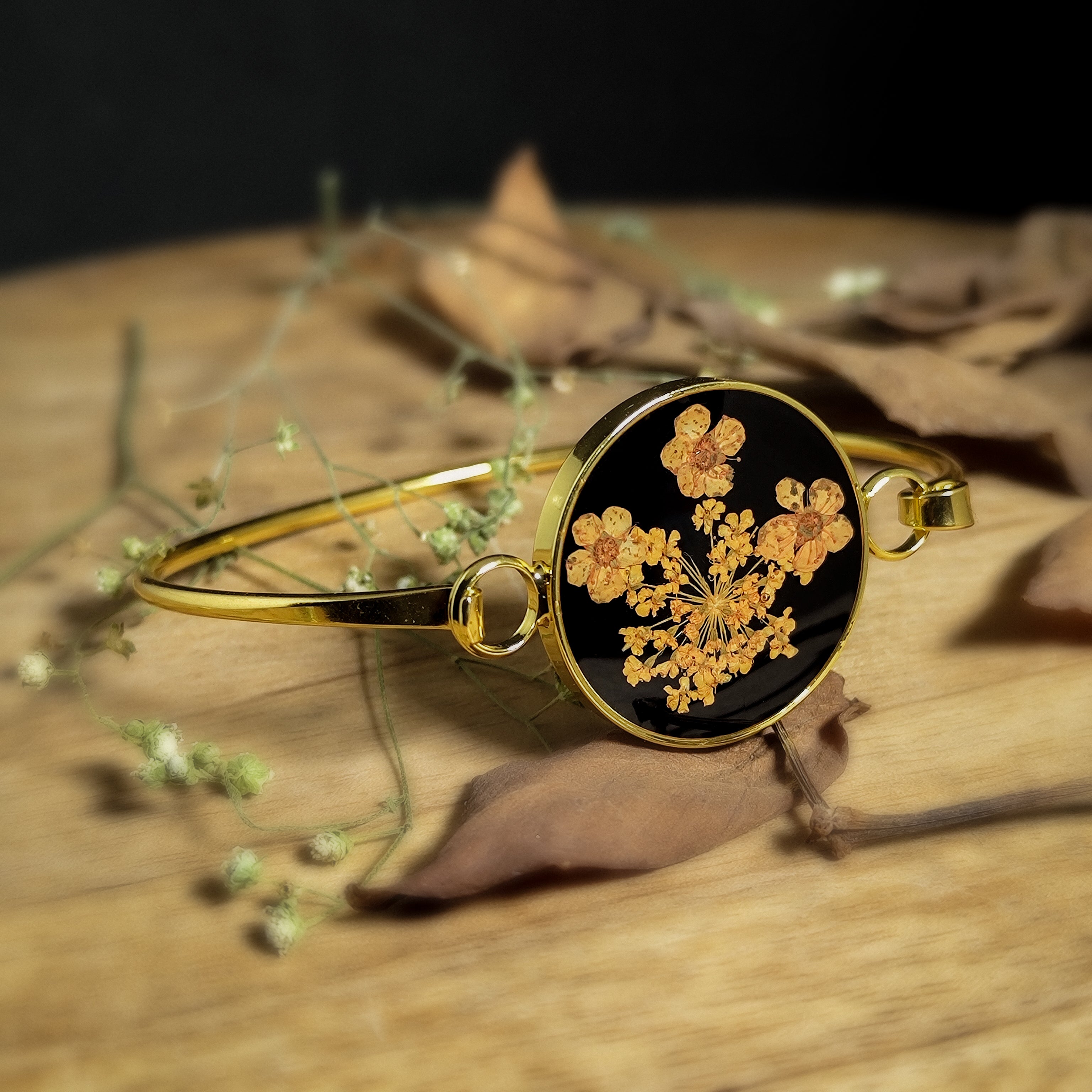 Perky Diva - Gothic Enigma: Midnight Garden Bracelet | Dried Flower