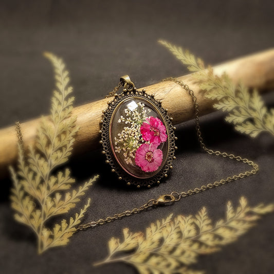 Old-World Lavender Daisy Pendant