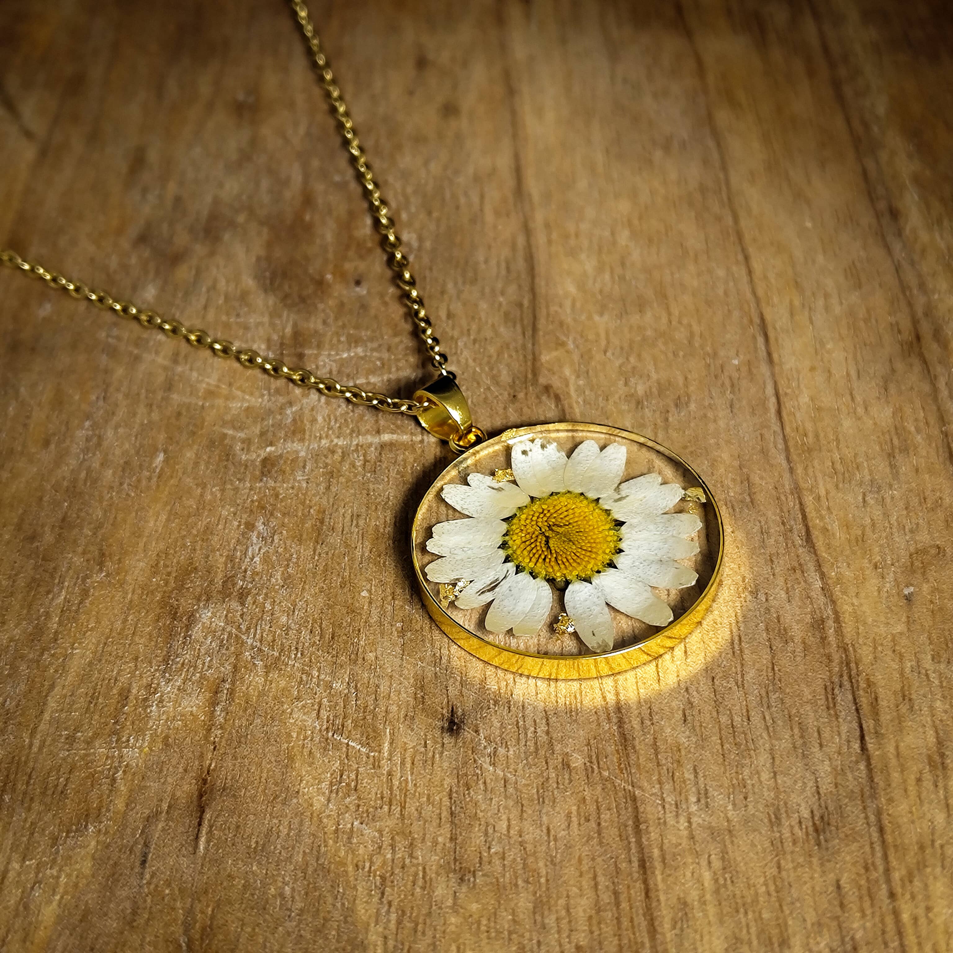 Fantasy Fairy Embroidered White & Yellow Floral Daisy Choker Necklace –  Yore Finery